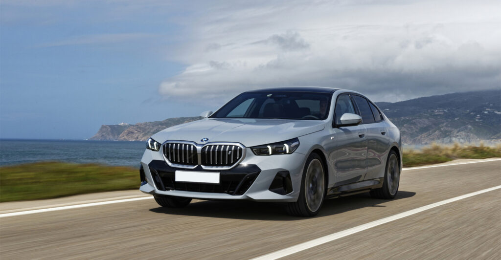 BMW i5 eDrive40, xDrive40 range, battery, and specifications